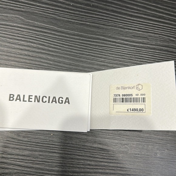 Red & Black Balenciaga Bag - Picture 6 of 6